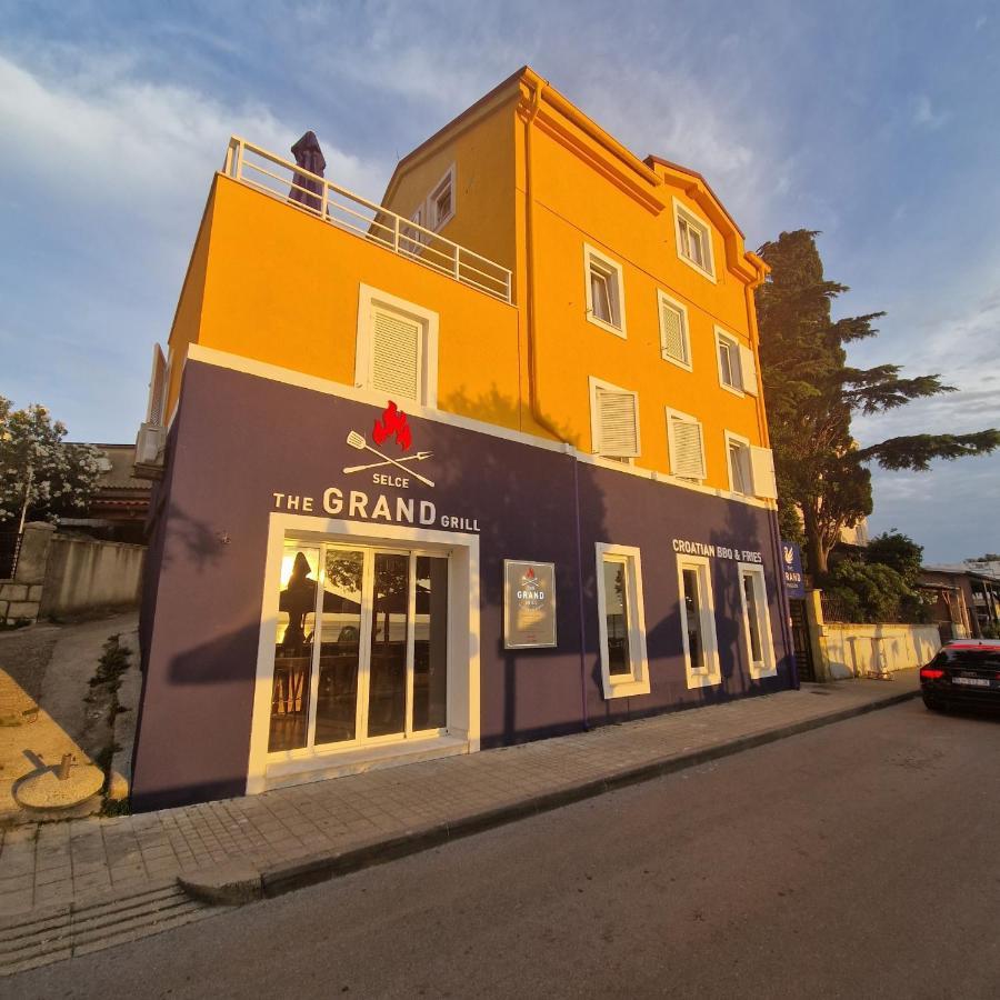 Grand - Premium Rooms & Apartments Selce Exterior foto